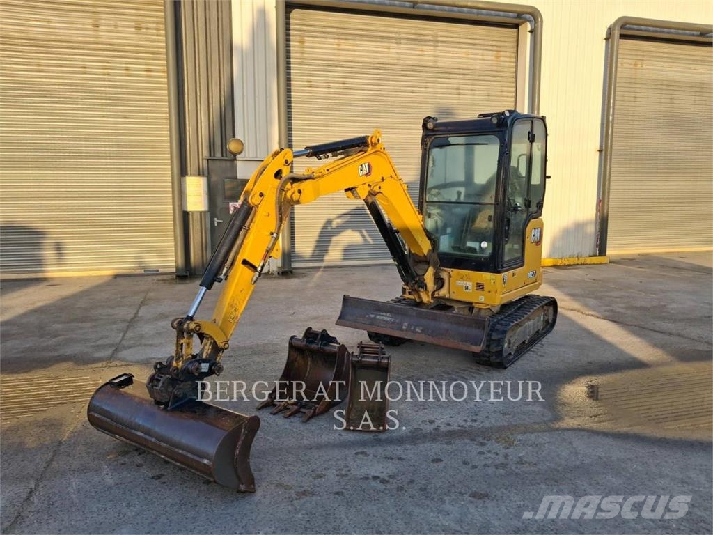 CAT 302.7 Mini pelle < 7t