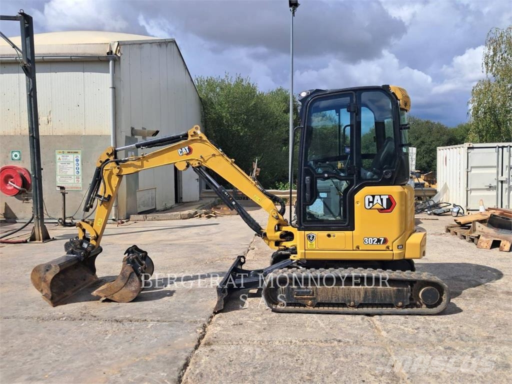 CAT 302.7 Miniexcavadoras