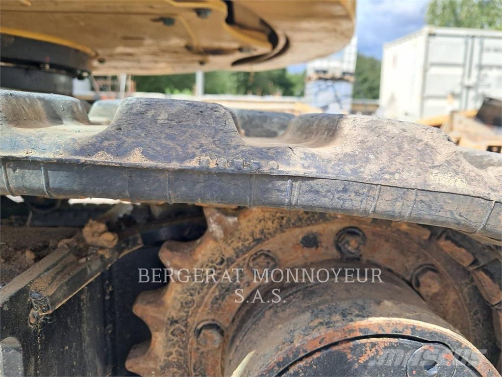 CAT 302.7 Miniexcavadoras