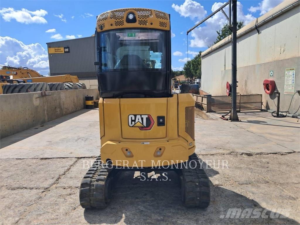 CAT 302.7 Miniexcavadoras