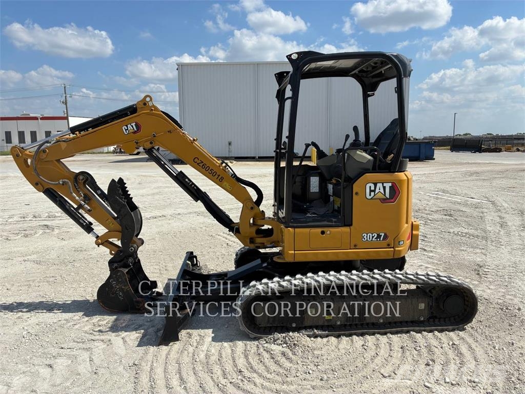 CAT 302.7-07CR Kāpurķēžu ekskavatori