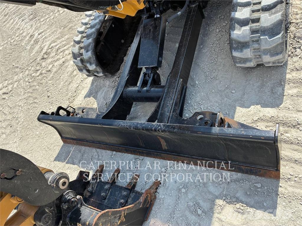 CAT 302.7-07CR Kāpurķēžu ekskavatori