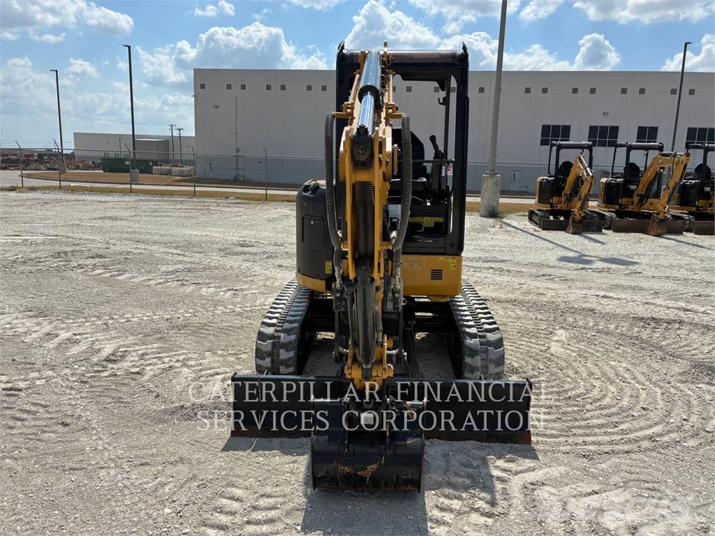 CAT 302.7-07CR Kāpurķēžu ekskavatori