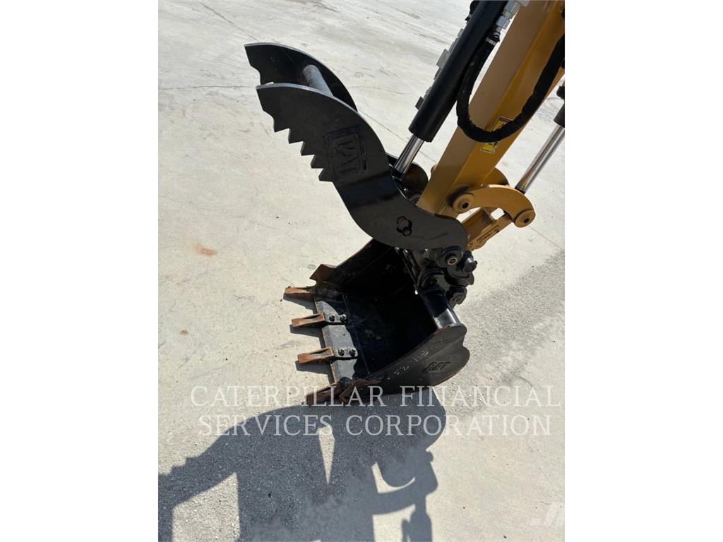 CAT 302.7-07CR Kāpurķēžu ekskavatori