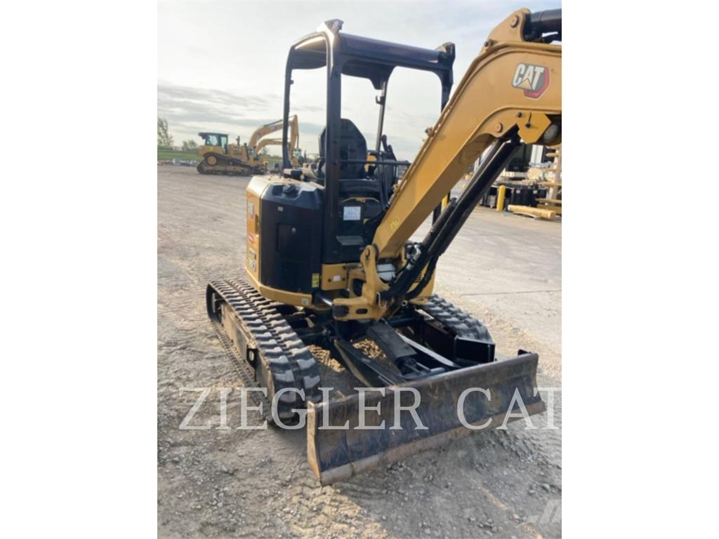 CAT 302.7-07CR Escavatori cingolati