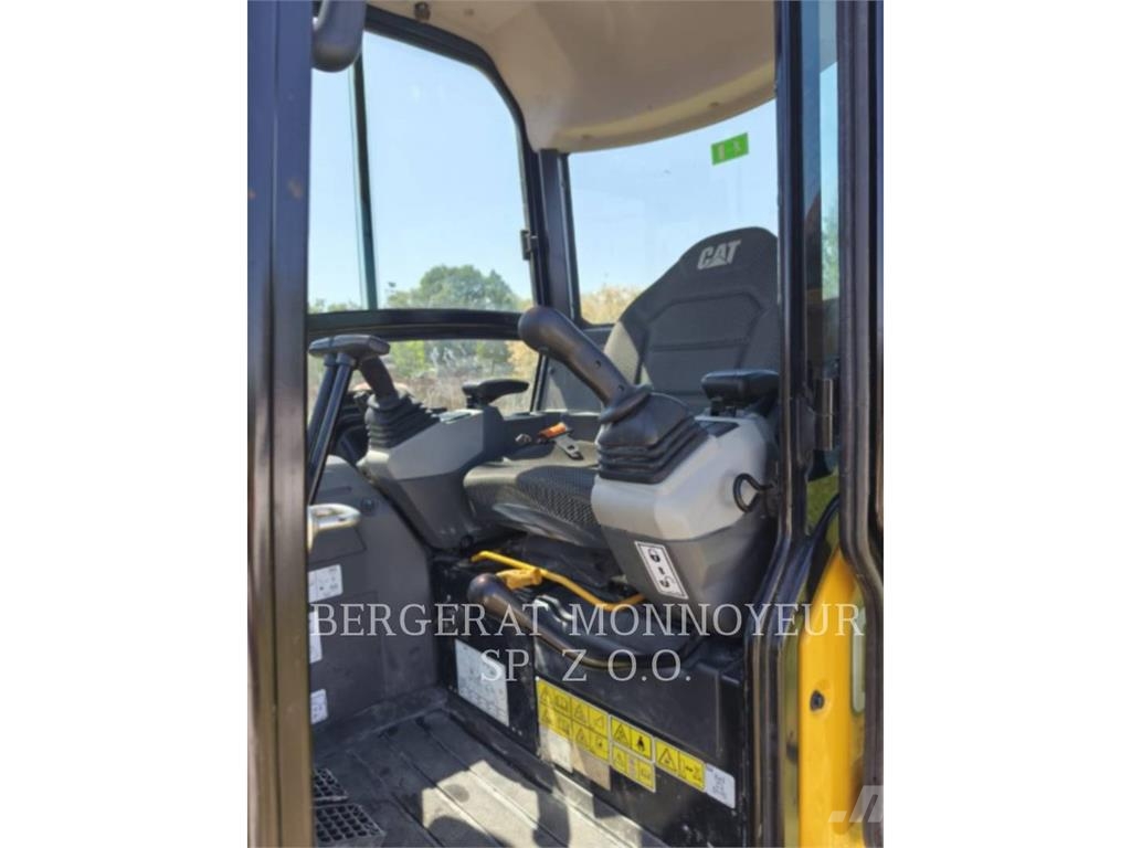 CAT 302.7-07CR Bageri guseničari