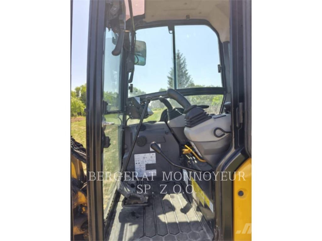 CAT 302.7-07CR Bageri guseničari