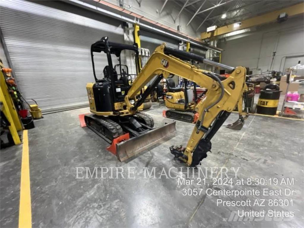 CAT 302.7-7E حفارات زحافة