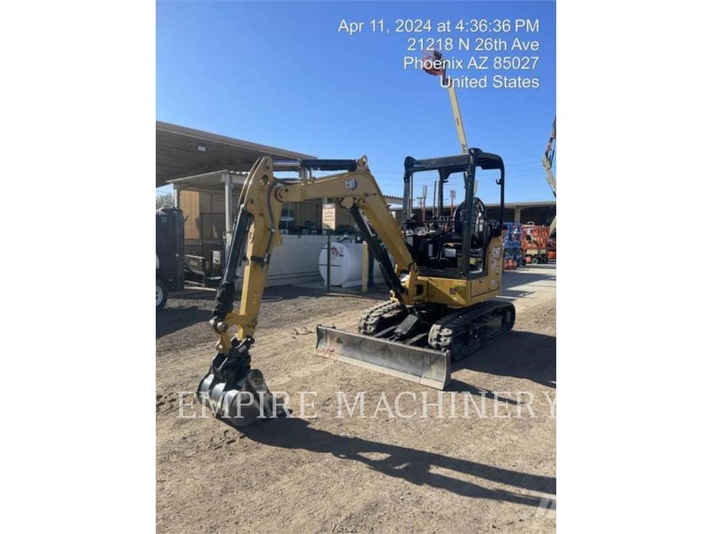 CAT 302.7-7E حفارات زحافة