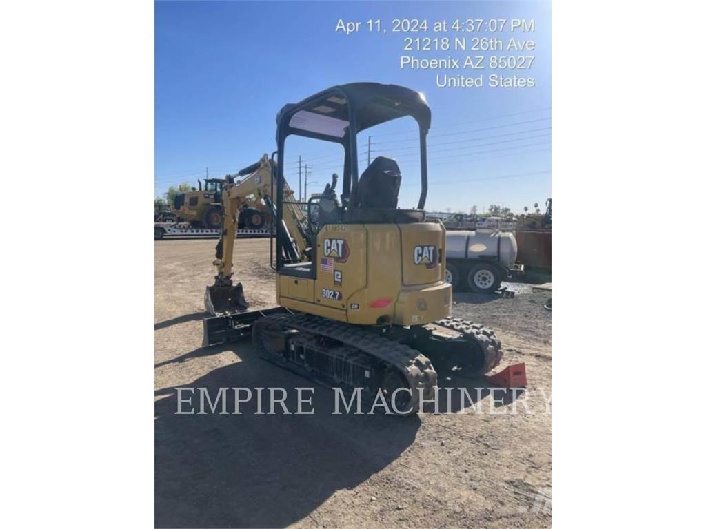 CAT 302.7-7E حفارات زحافة