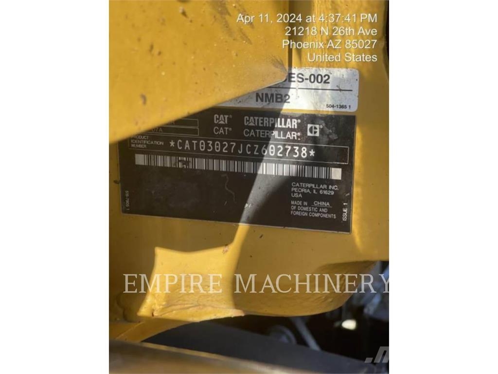 CAT 302.7-7E حفارات زحافة