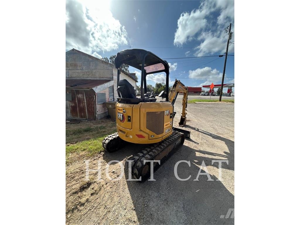 CAT 302.7 CR Kāpurķēžu ekskavatori
