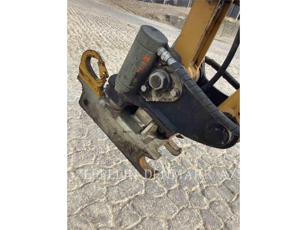 CAT 302.707CR Rupsgraafmachines