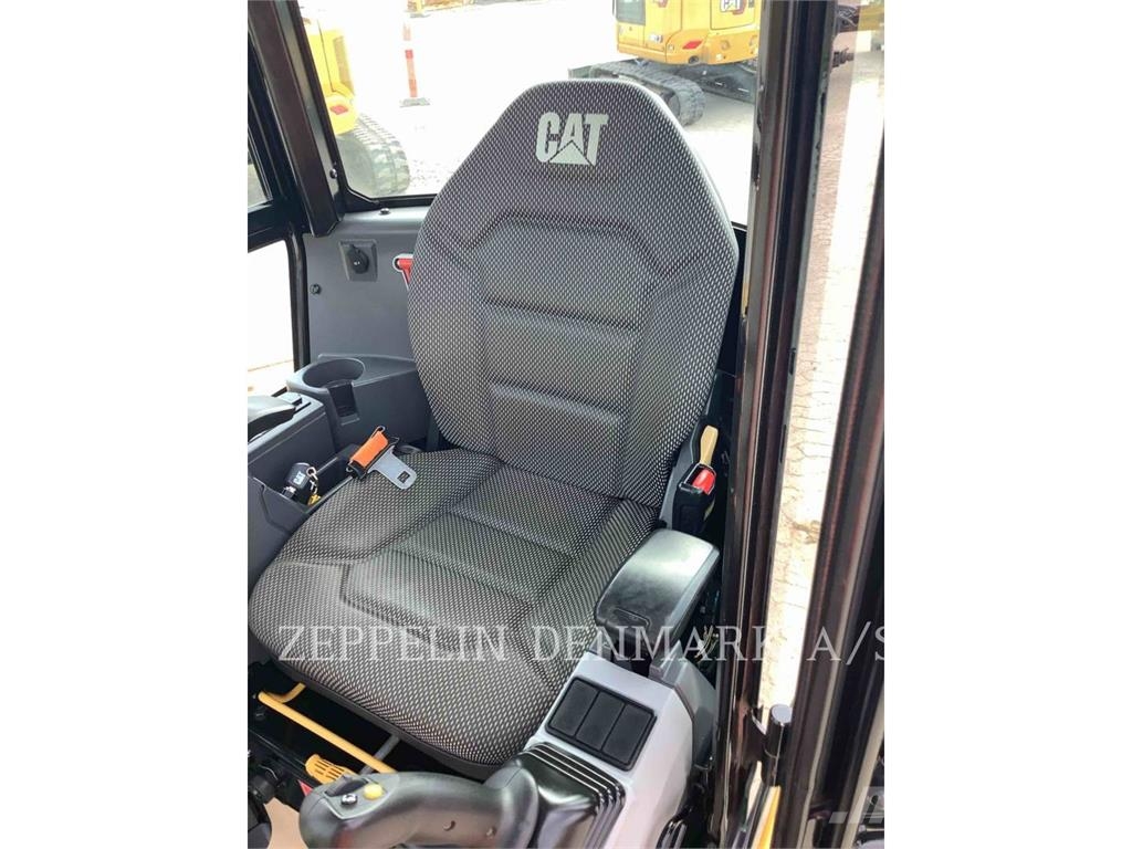 CAT 302.707CR Rupsgraafmachines