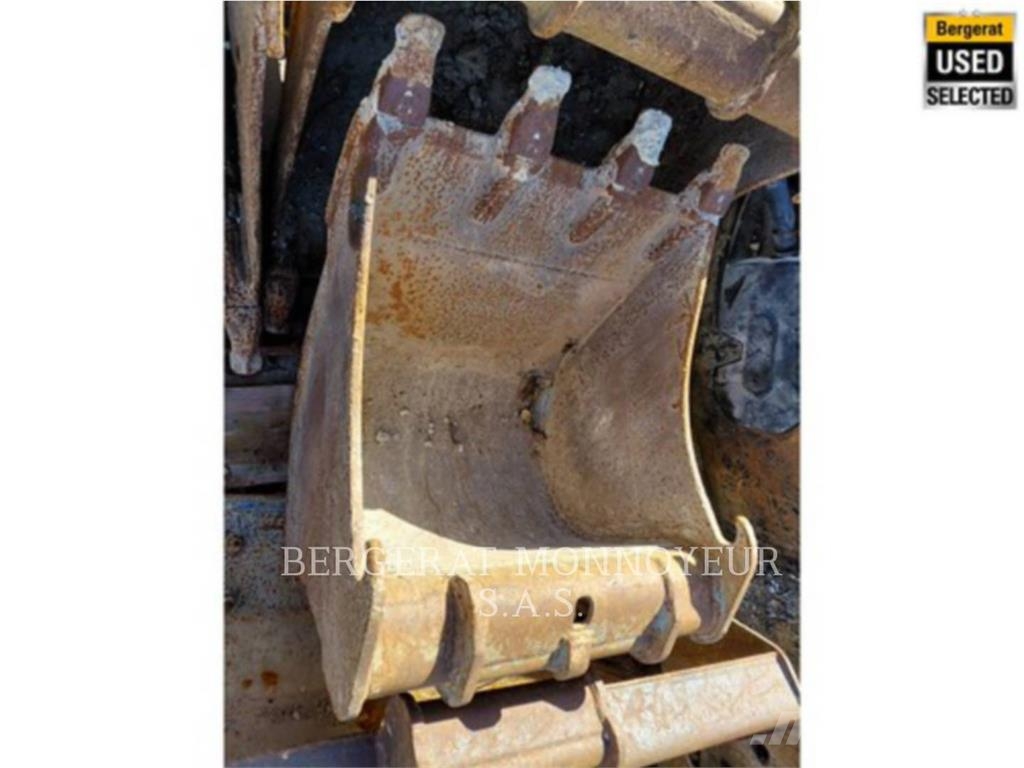 CAT 302.7D CR حفارات صغيرة أقل من 7 طن (حفارات صغيرة)