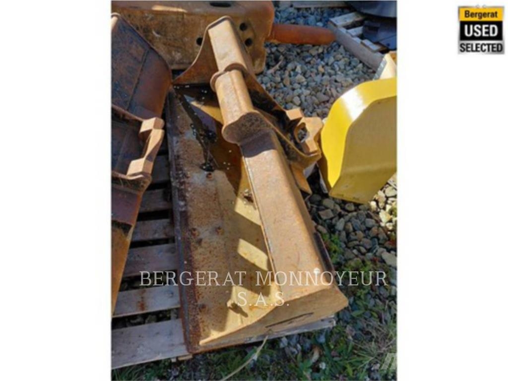 CAT 302.7D CR حفارات صغيرة أقل من 7 طن (حفارات صغيرة)