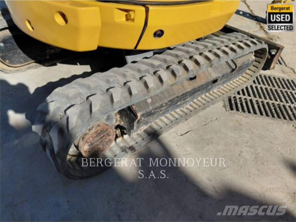 CAT 302.7D CR حفارات صغيرة أقل من 7 طن (حفارات صغيرة)