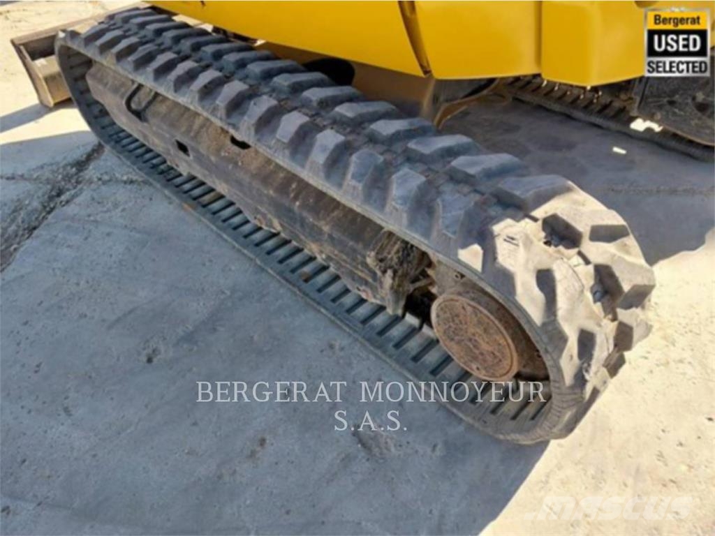 CAT 302.7D CR حفارات صغيرة أقل من 7 طن (حفارات صغيرة)