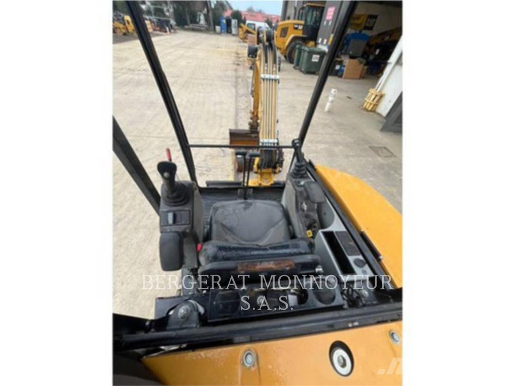 CAT 302.7D CR Miniexcavadoras
