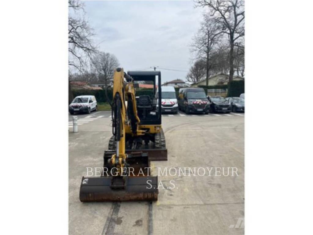 CAT 302.7D CR Miniexcavadoras