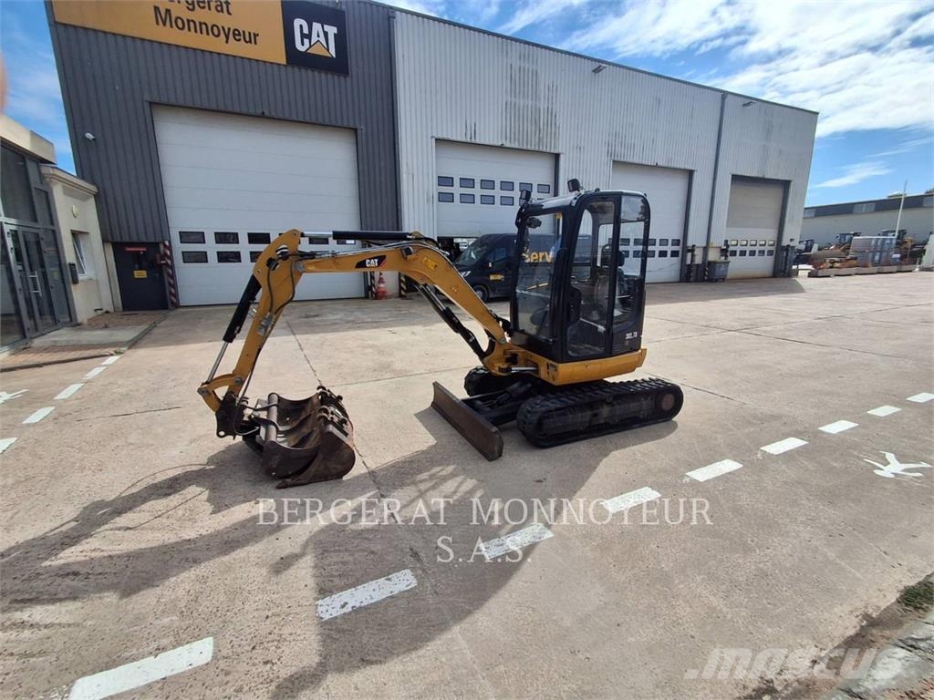 CAT 302.7D CR Miniexcavadoras