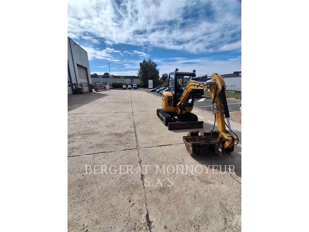 CAT 302.7D CR Miniexcavadoras