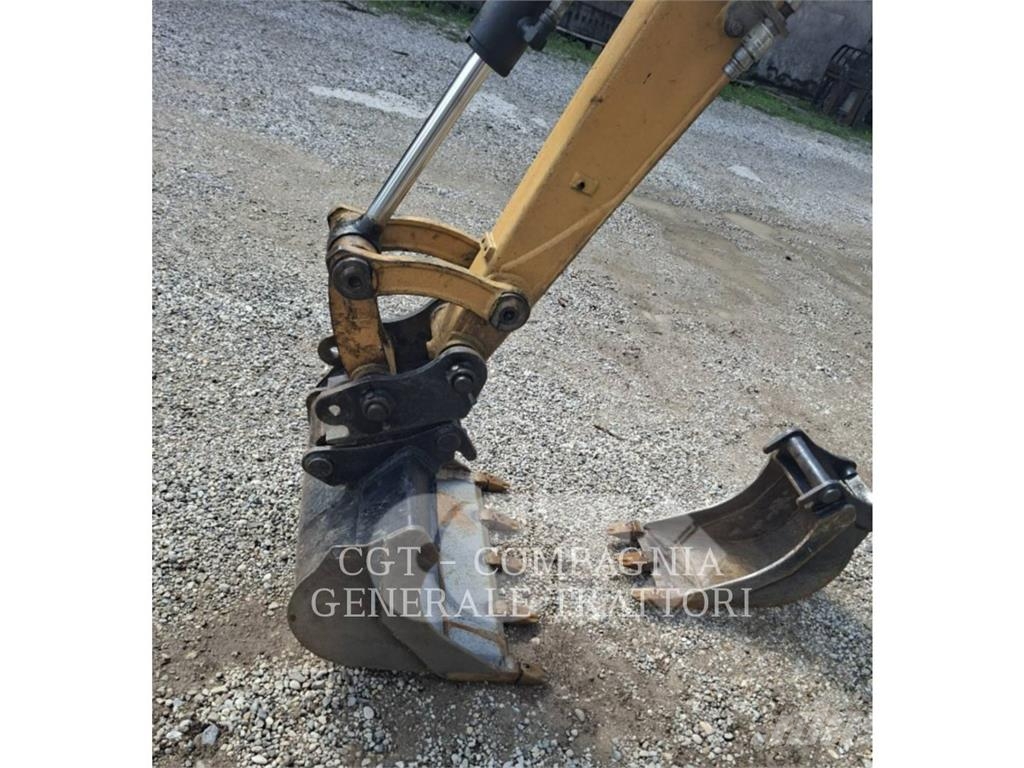 CAT 302.7DCR Гусеничные экскаваторы