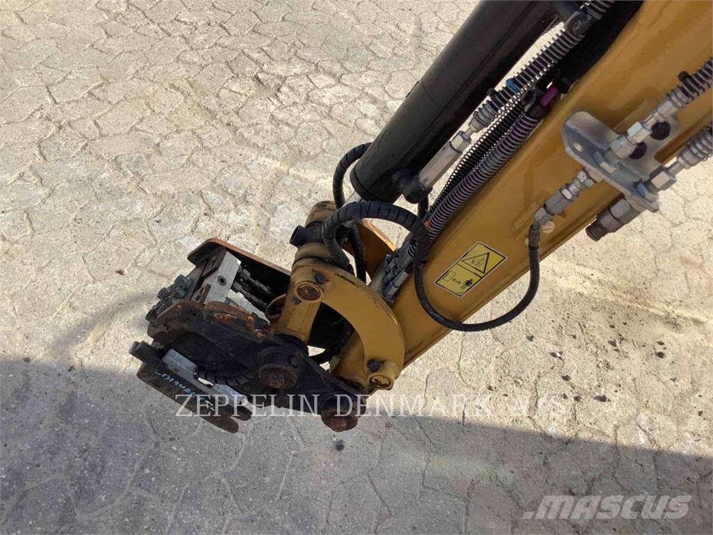 CAT 30205CR Rupsgraafmachines