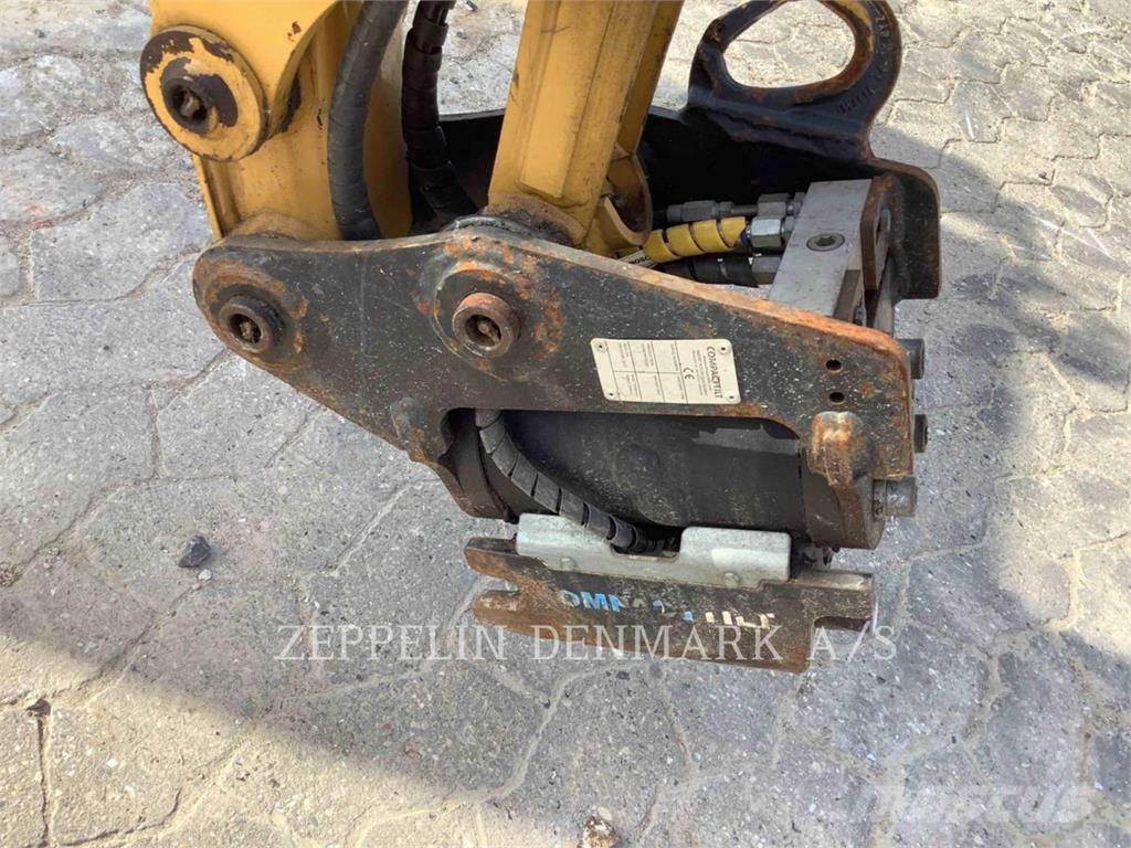 CAT 30205CR Rupsgraafmachines