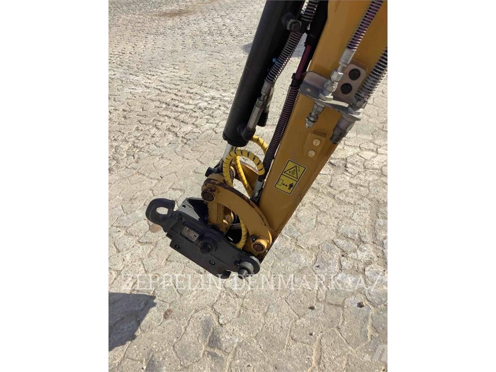CAT 30205CR Rupsgraafmachines