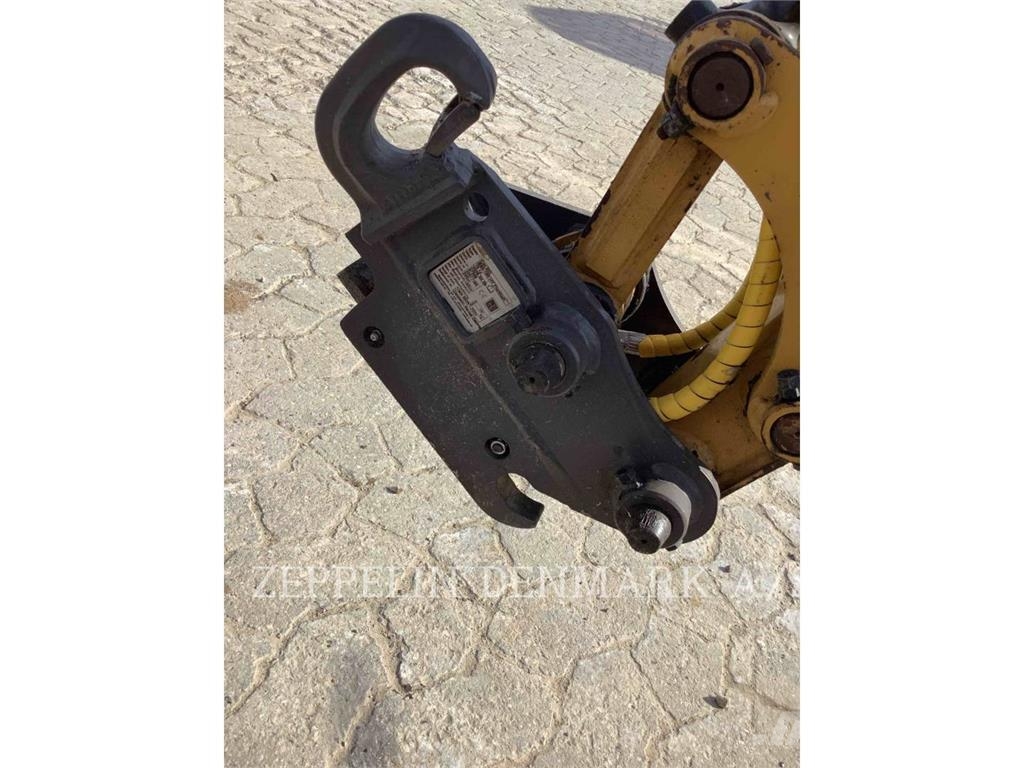 CAT 30205CR Rupsgraafmachines