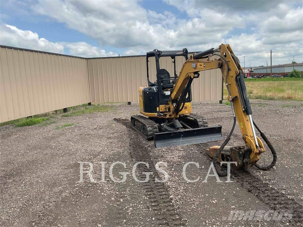 CAT 303.5 Pásové rýpadlá