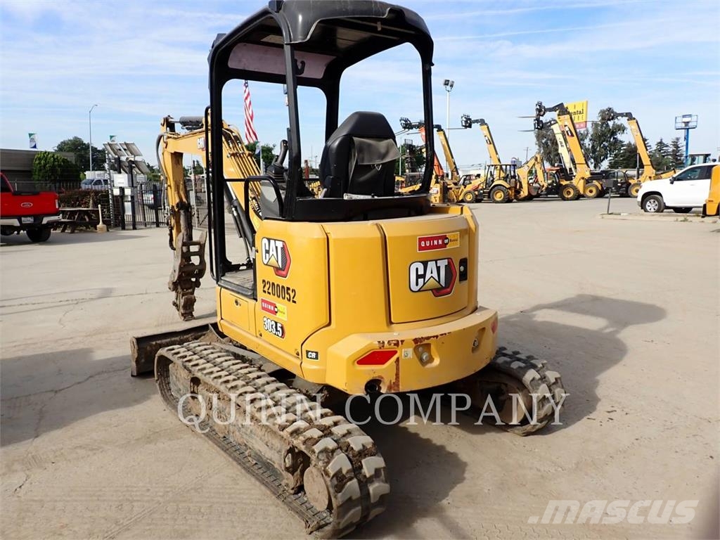 CAT 303.5 حفارات زحافة