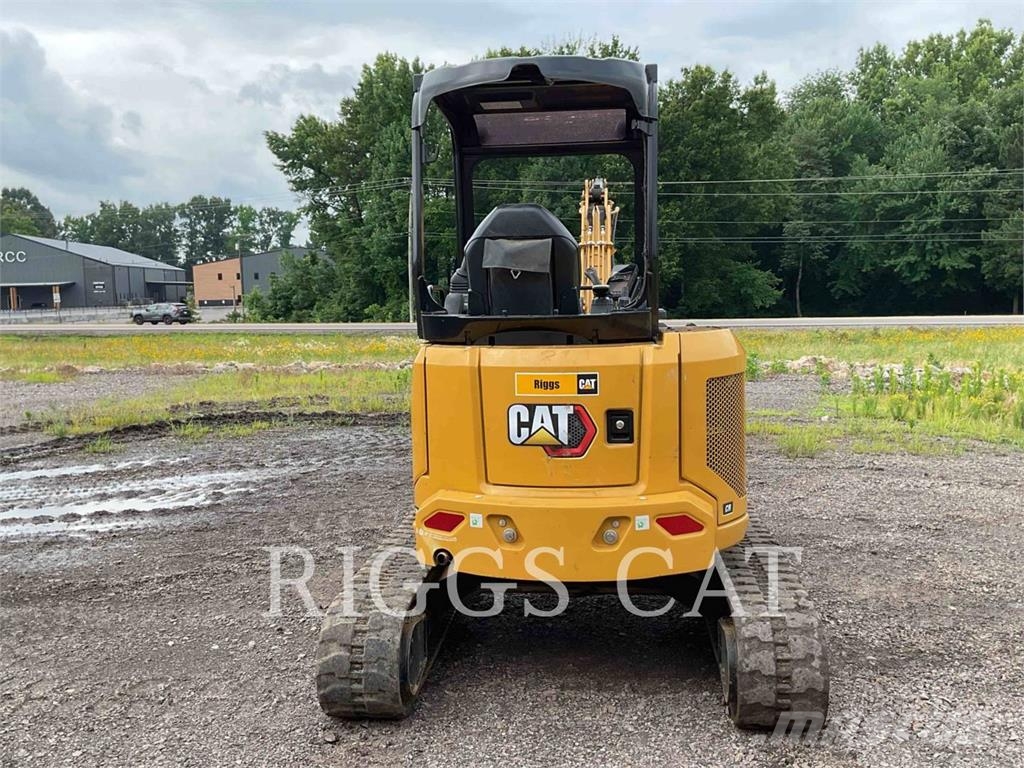 CAT 303.5 حفارات زحافة