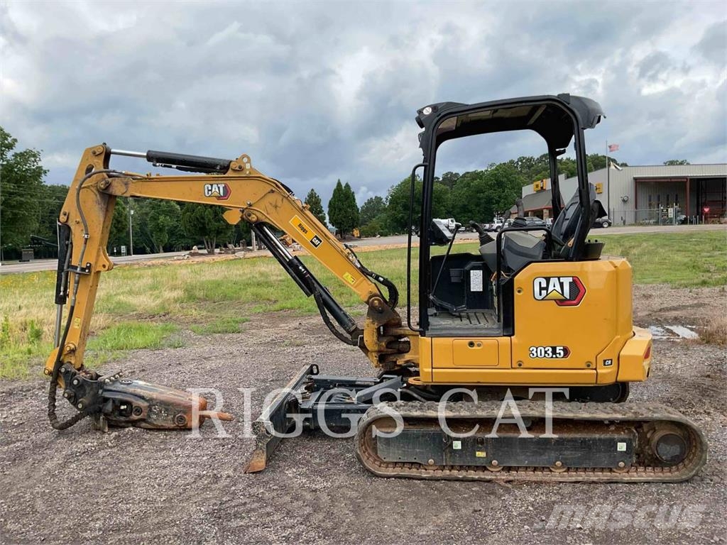 CAT 303.5 حفارات زحافة