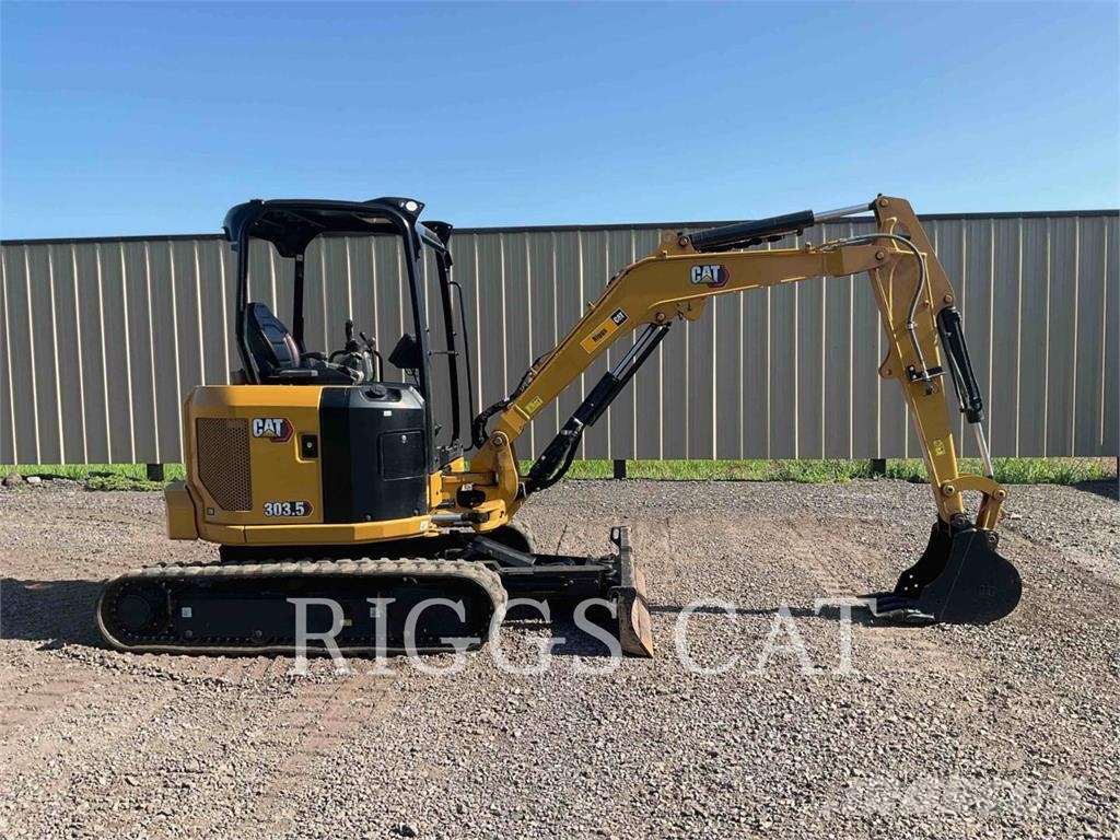 CAT 303.5 حفارات زحافة