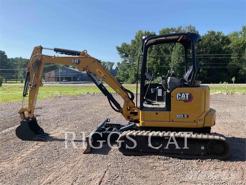 CAT 303.5 حفارات زحافة