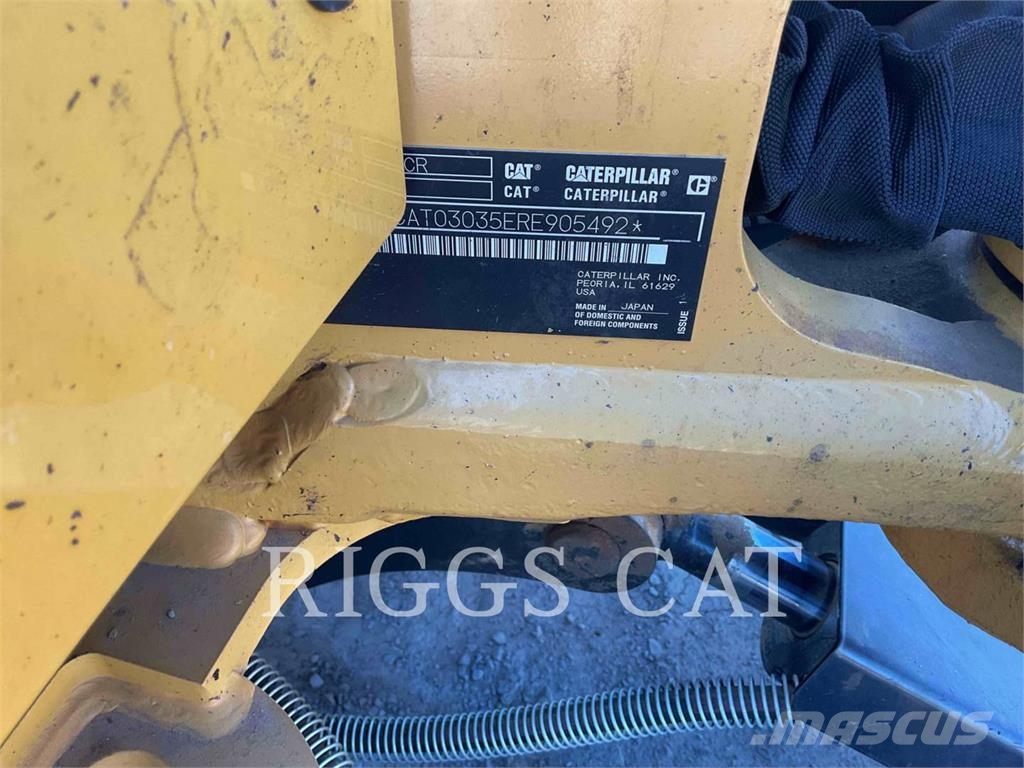 CAT 303.5 حفارات زحافة