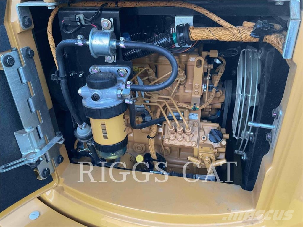 CAT 303.5 Pelle sur chenilles