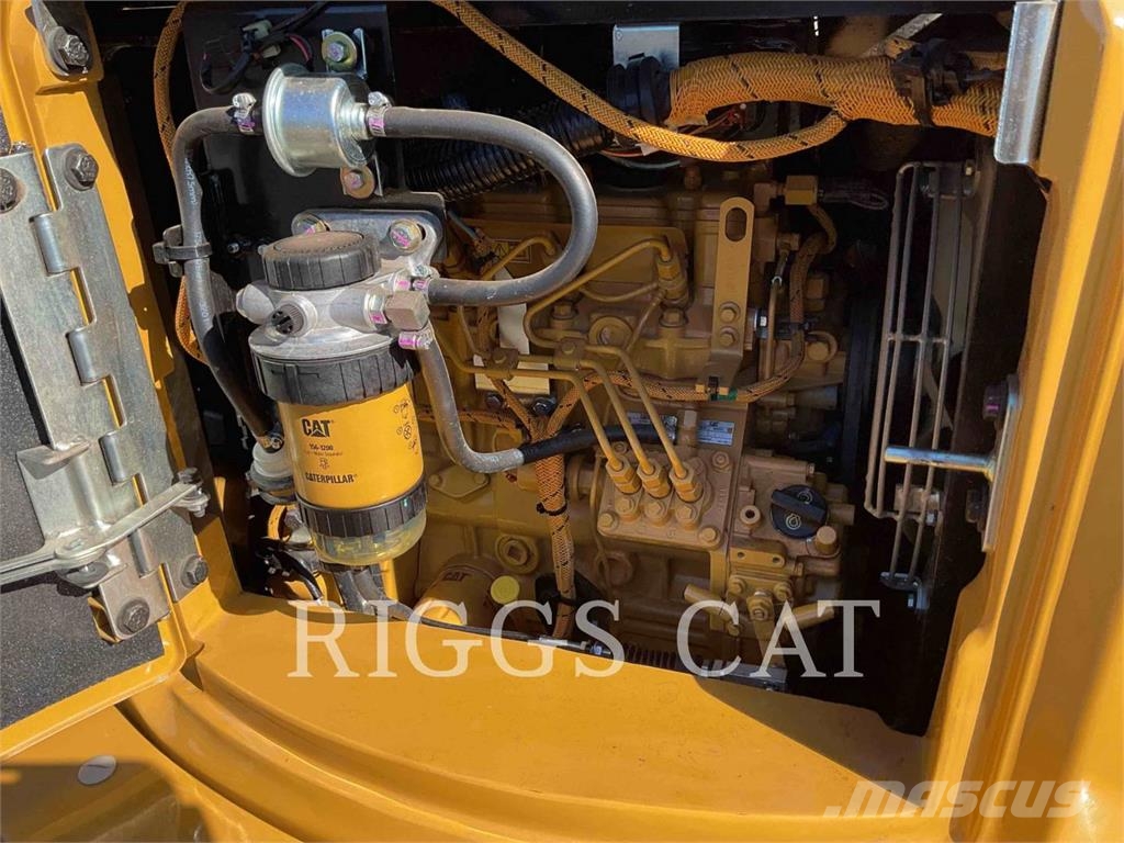 CAT 303.5 Kāpurķēžu ekskavatori