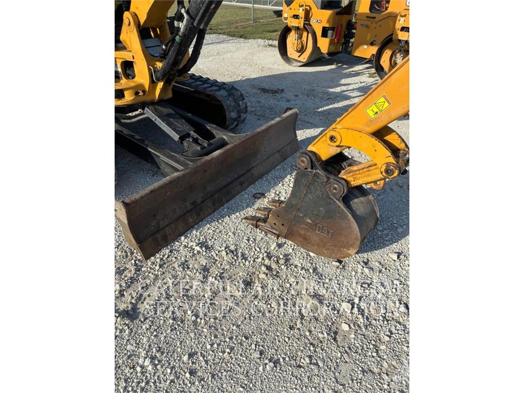CAT 303.5-07CR حفارات زحافة