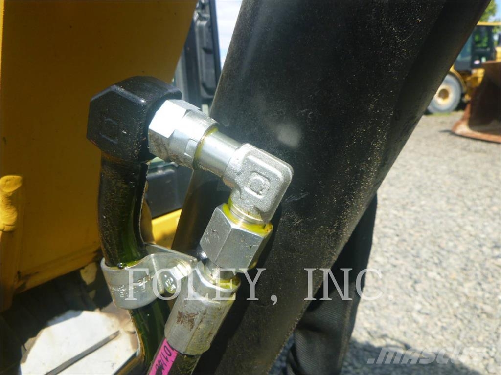 CAT 303.5-07CR حفارات زحافة
