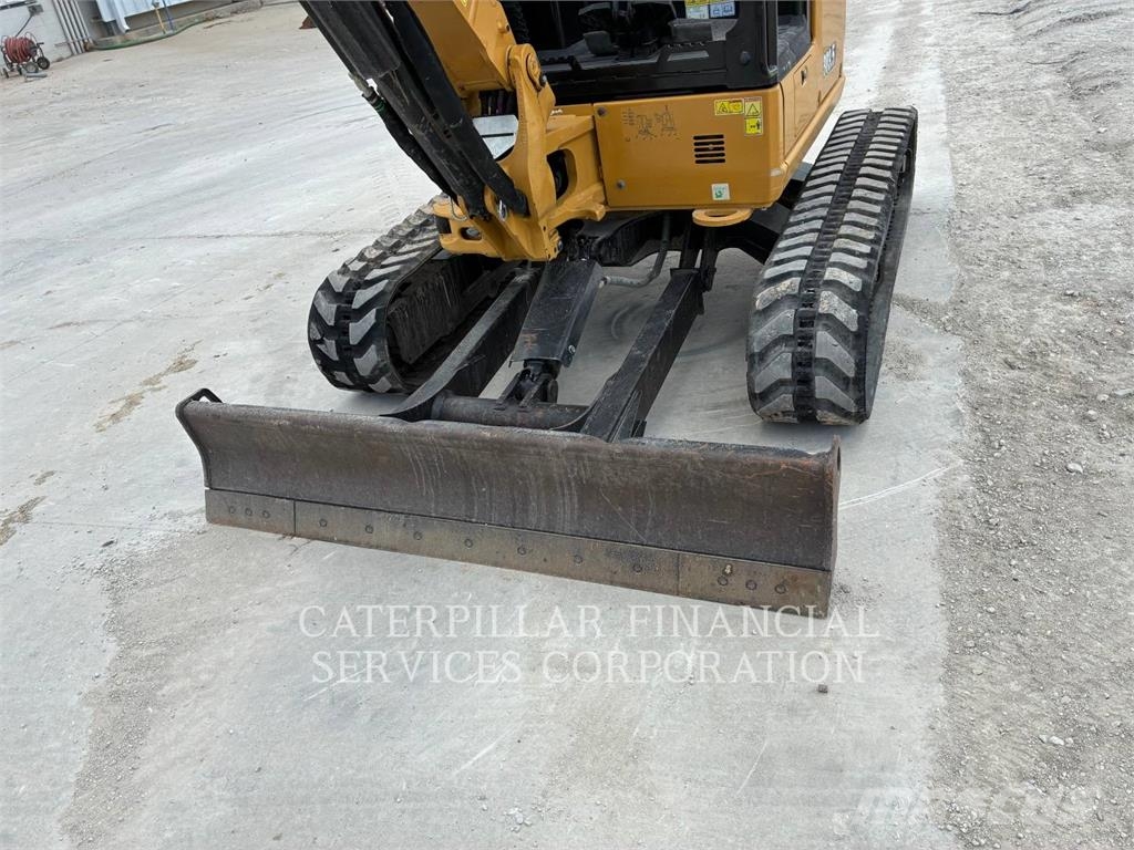 CAT 303.5-07CR Lánctalpas kotrók