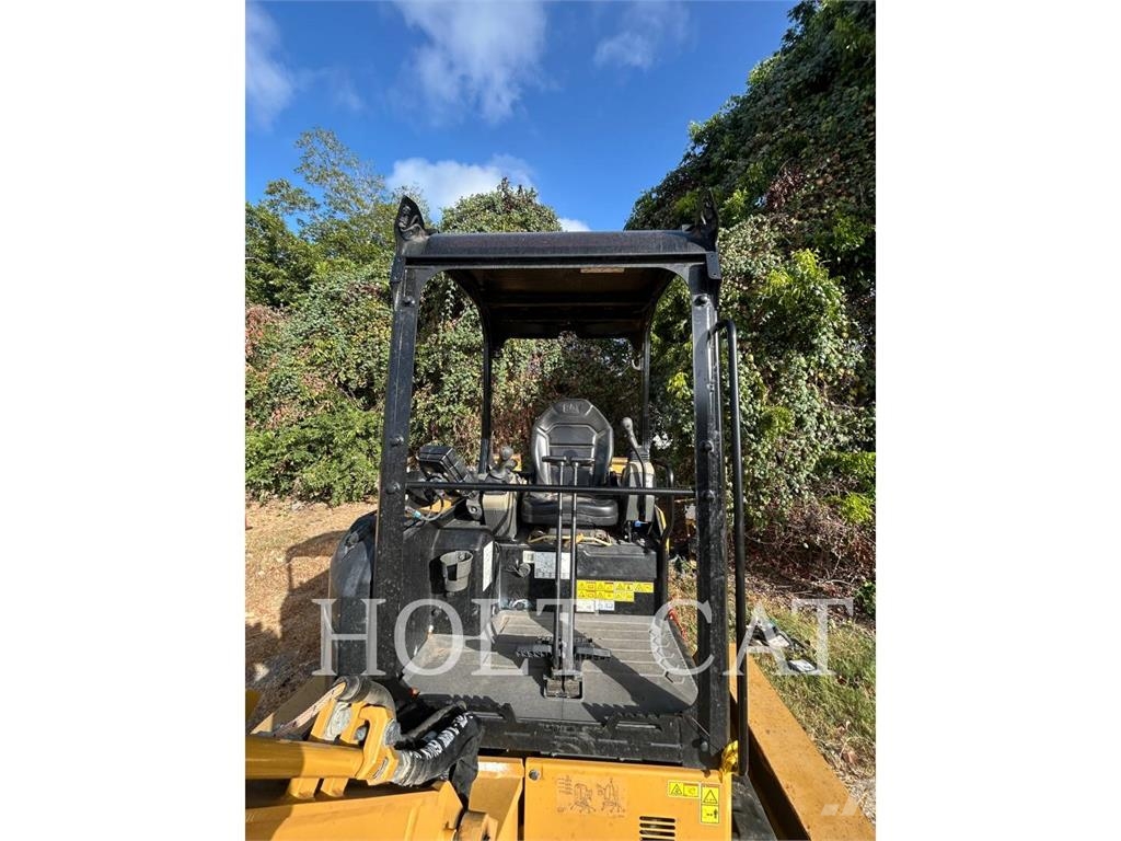 CAT 303.5 CR Kāpurķēžu ekskavatori