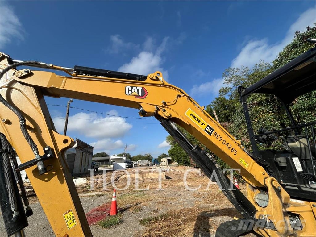 CAT 303.5 CR Kāpurķēžu ekskavatori