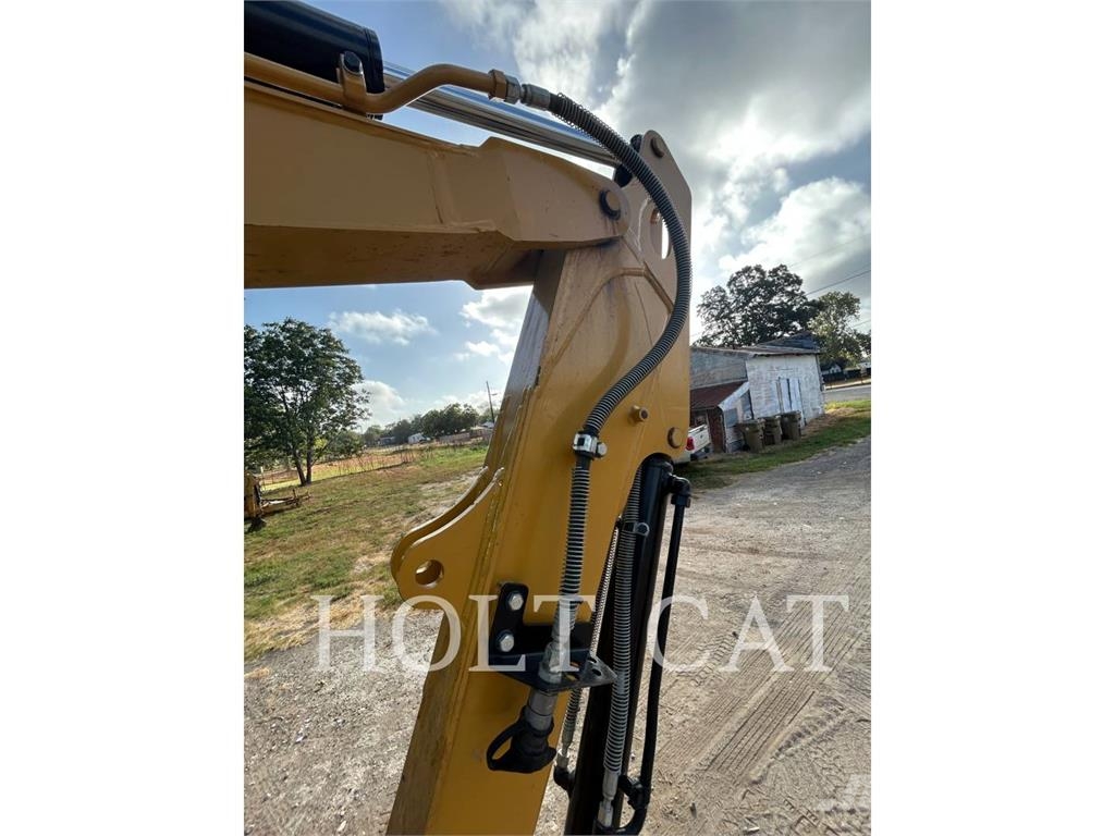 CAT 303.5 CR Kāpurķēžu ekskavatori