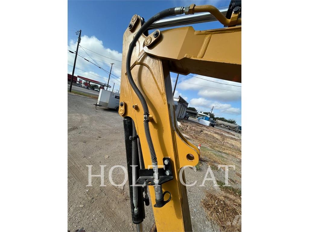CAT 303.5 CR Kāpurķēžu ekskavatori