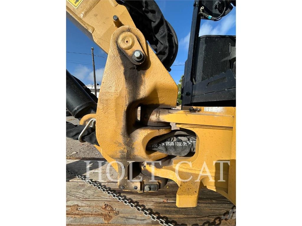 CAT 303.5 CR Kāpurķēžu ekskavatori