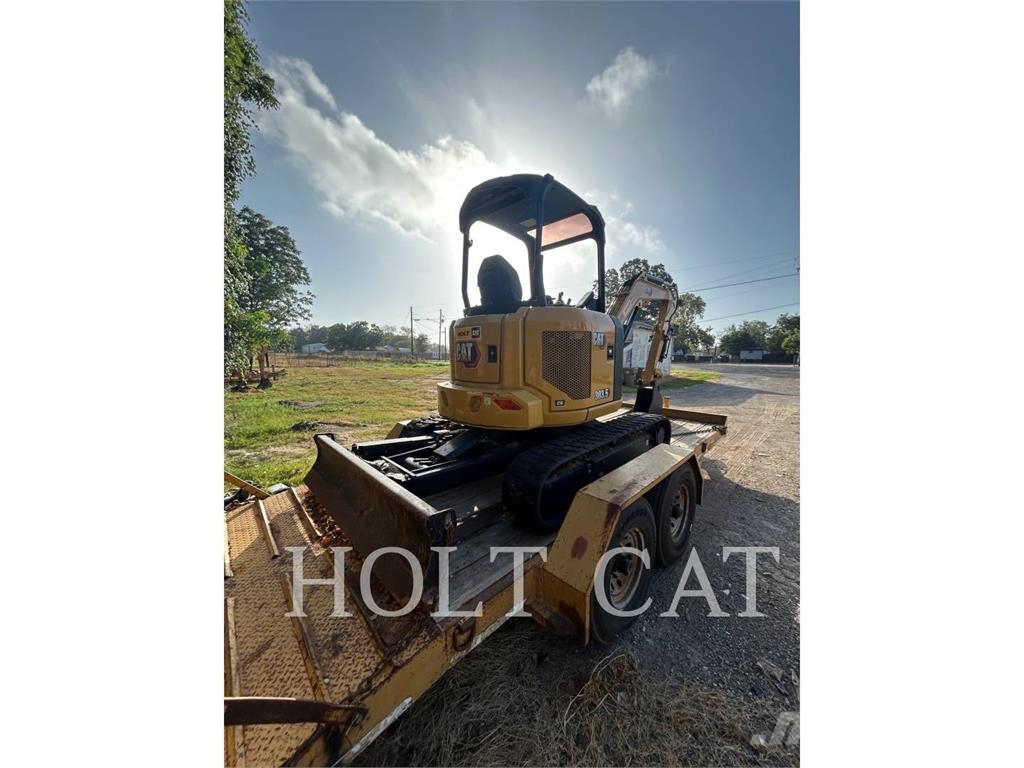 CAT 303.5 CR Kāpurķēžu ekskavatori