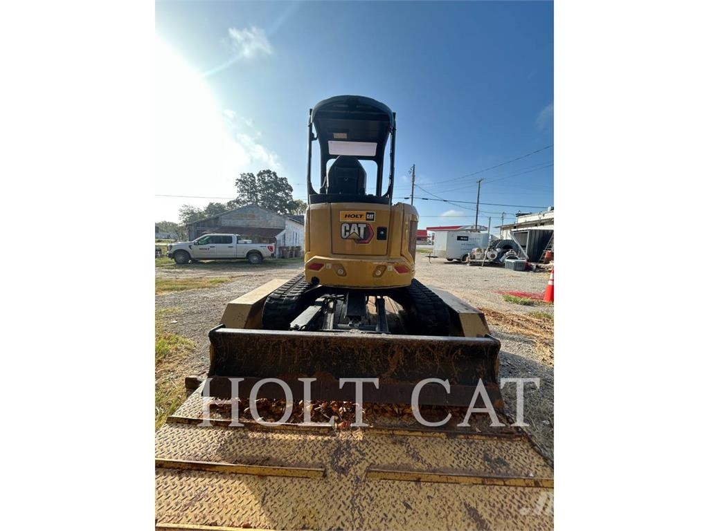 CAT 303.5 CR Kāpurķēžu ekskavatori